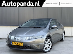 Honda Civic - 1.8 Executive l Panoramadak l Trekhaak l Climate