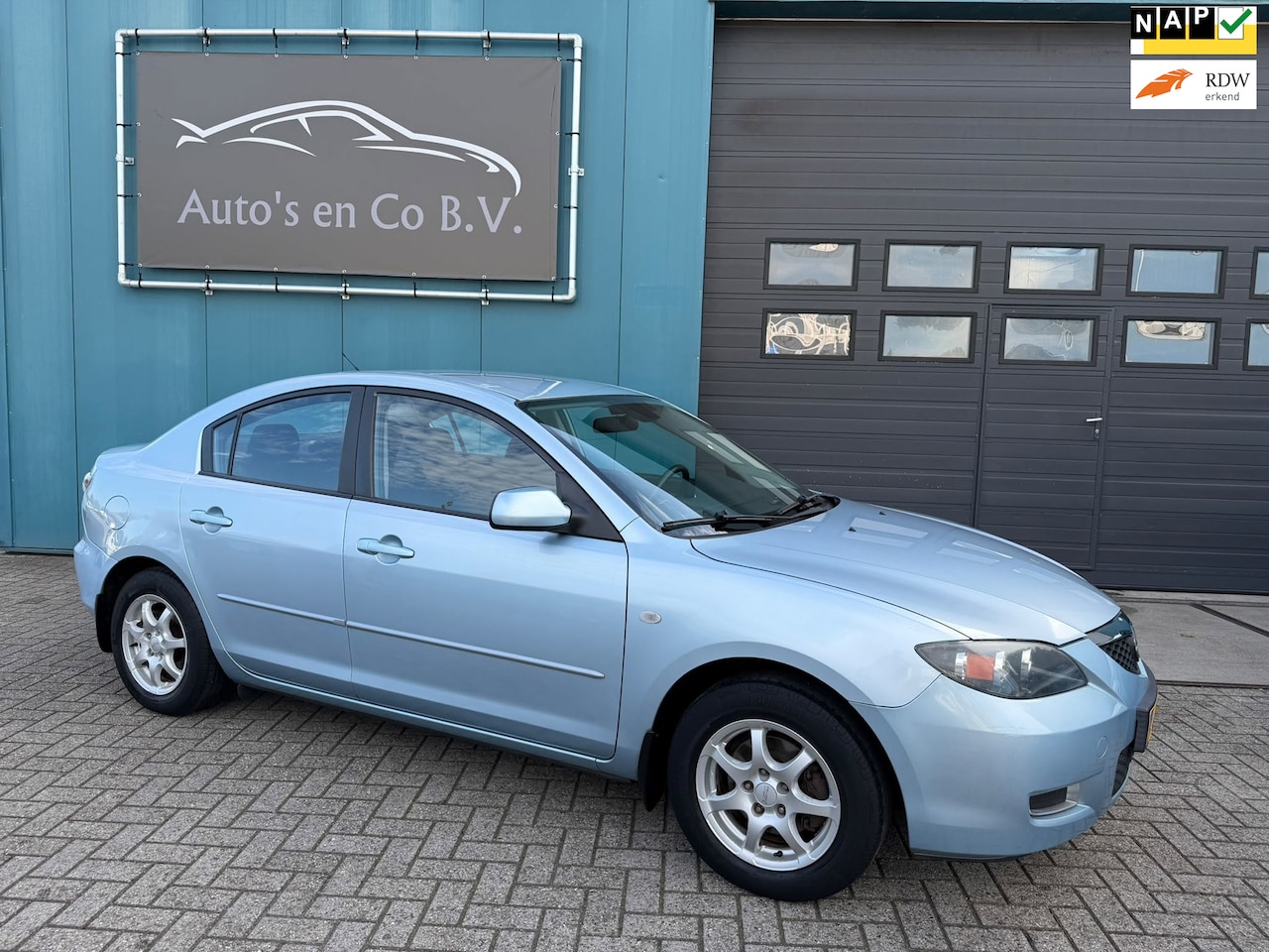 Mazda 3 - 1.6 S-VT Touring Airco Lm velgen Pdc Afn trekhaak NL Auto NAP Incl nw Apk 10-2027 - AutoWereld.nl