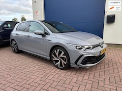 Volkswagen Golf - 1.5 eTSI R-Line Business