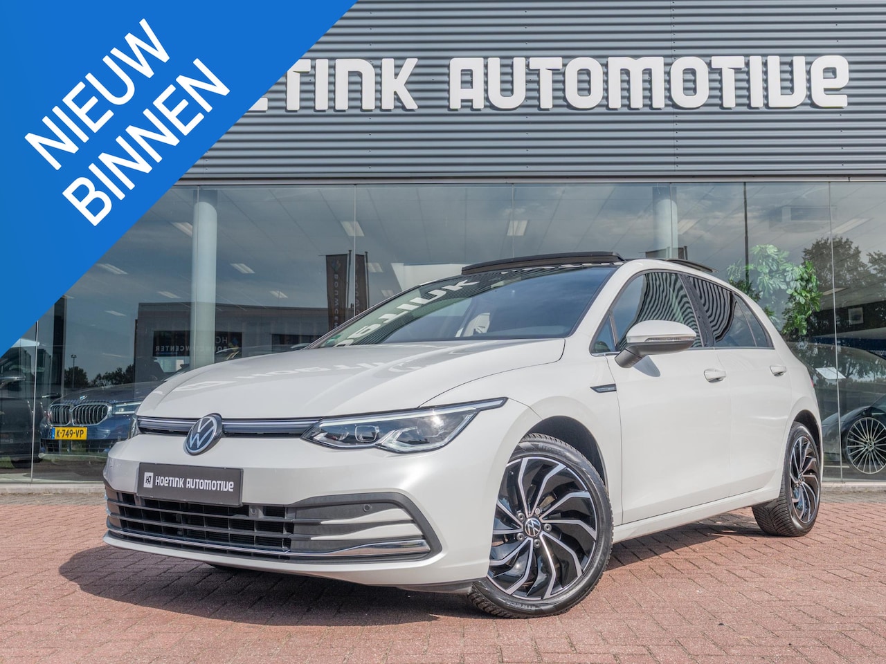 Volkswagen Golf - 1.5 TSI R-Line | Pano | ACC | Massage - AutoWereld.nl