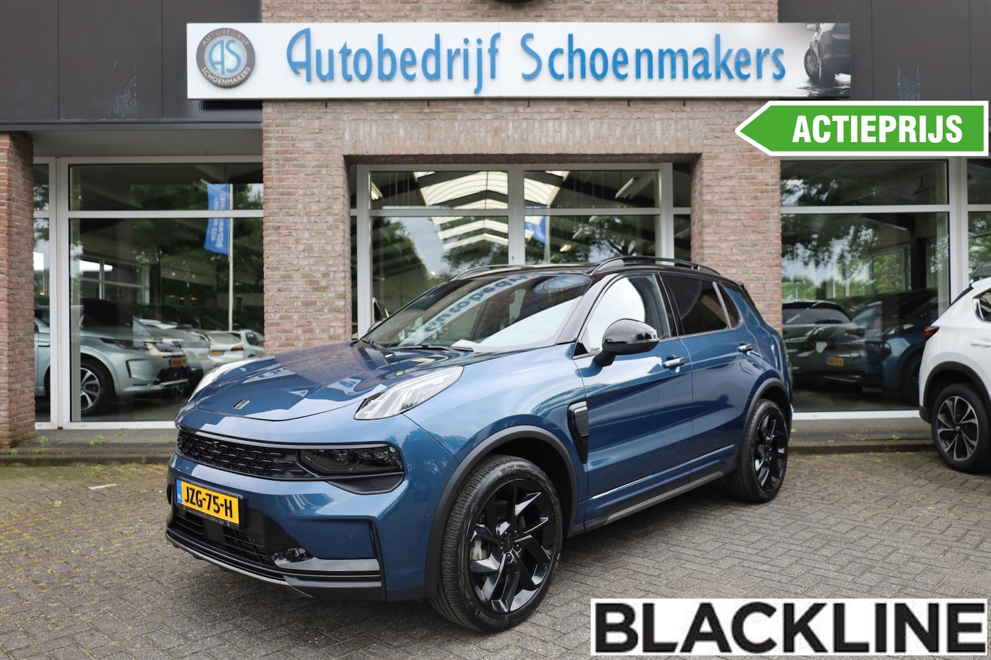 Lynk & Co 01 - 1.5 MY23! BLACKLINE! ZWARTE-HEMEL ROLHOES 360-CAMERA PANO/SCHUIF INFINITY DAB NAVI CARPLAY - AutoWereld.nl