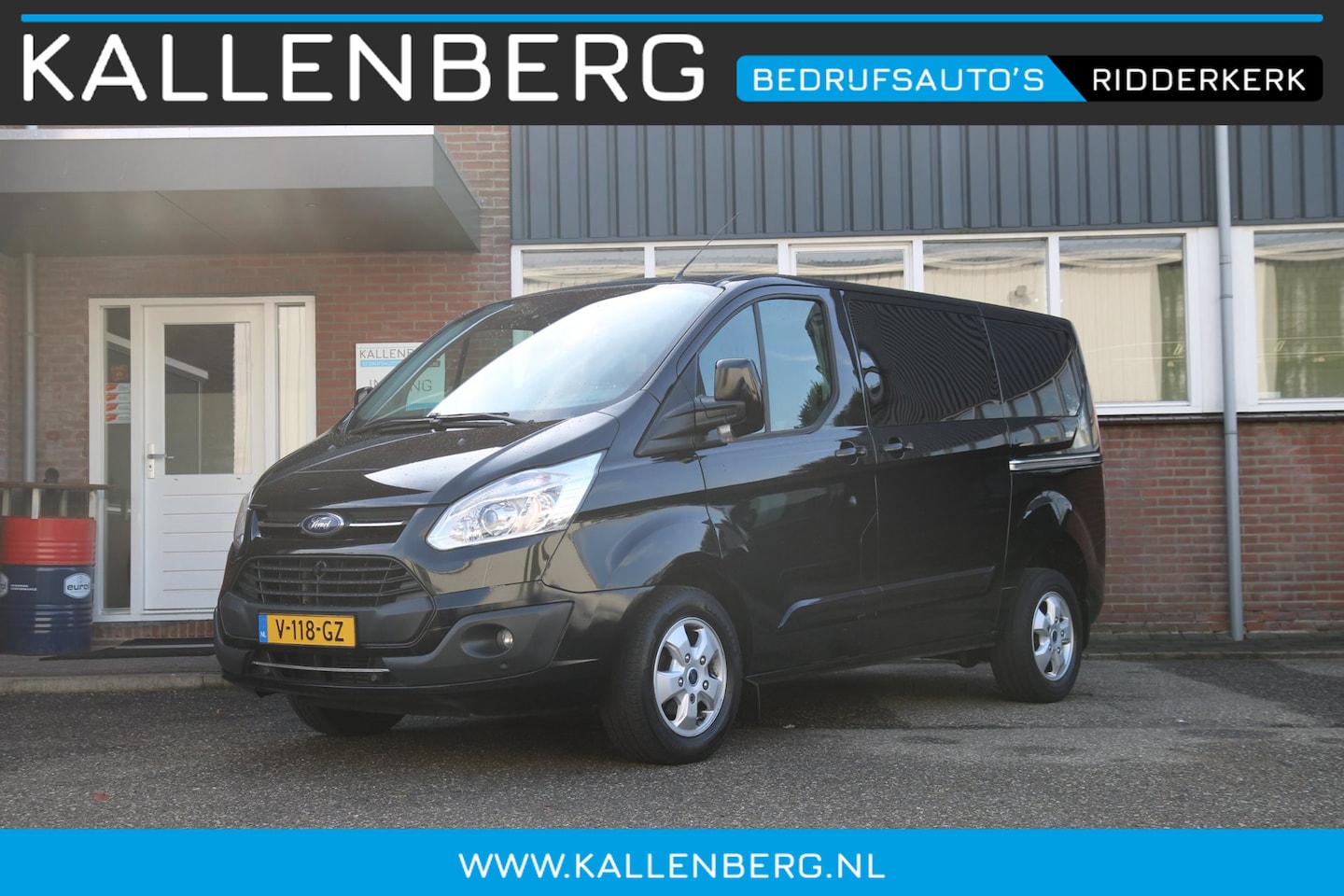 Ford Transit Custom - 290 2.0 TDCI 131PK L1H1 Limited DC / Trekhaak / Camera / 6 persoons - AutoWereld.nl