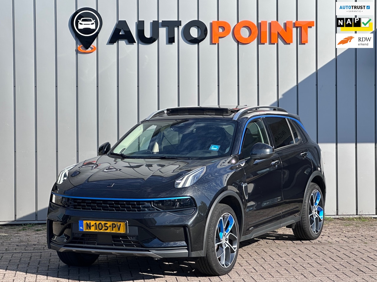 Lynk & Co 01 - 1.5 PHEV 6,6kWh SOH 97% PANO 360°cam Apple/Android Navi ] - AutoWereld.nl