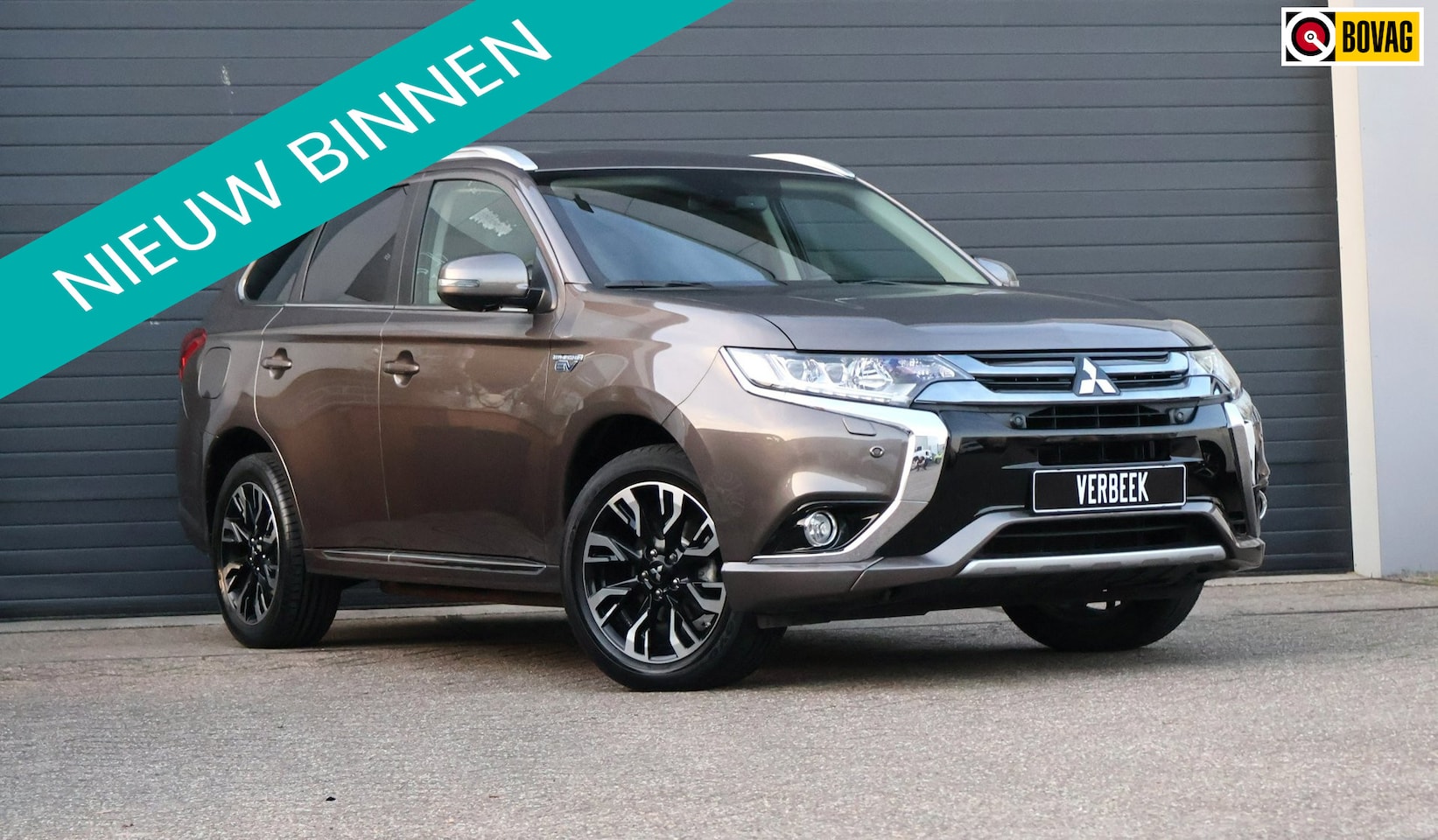 Mitsubishi Outlander - 2.0 PHEV Executive Edition X-Line 4WD/Leder/Luxe/360Camera - AutoWereld.nl