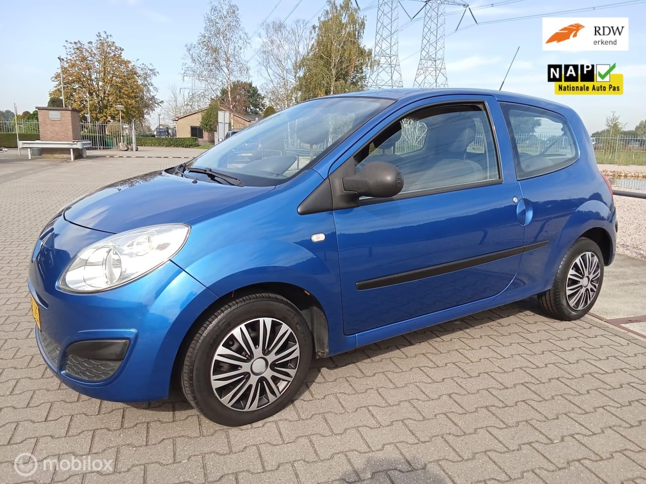 Renault Twingo - 1.2 Dynamique/apk/airco/lage kmstand - AutoWereld.nl