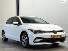 Volkswagen Golf - 1.4 eHybrid Style|PHEV|Memory|IQ|Camera