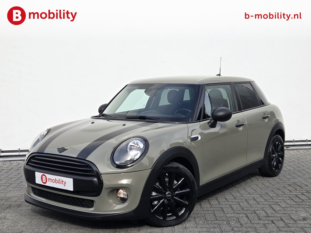 MINI 5-Deurs - 1.5 Salt 5-Drs. Automaat Apple CarPlay NL Auto! | Navigatie | Cruise Control | PDC Achter - AutoWereld.nl