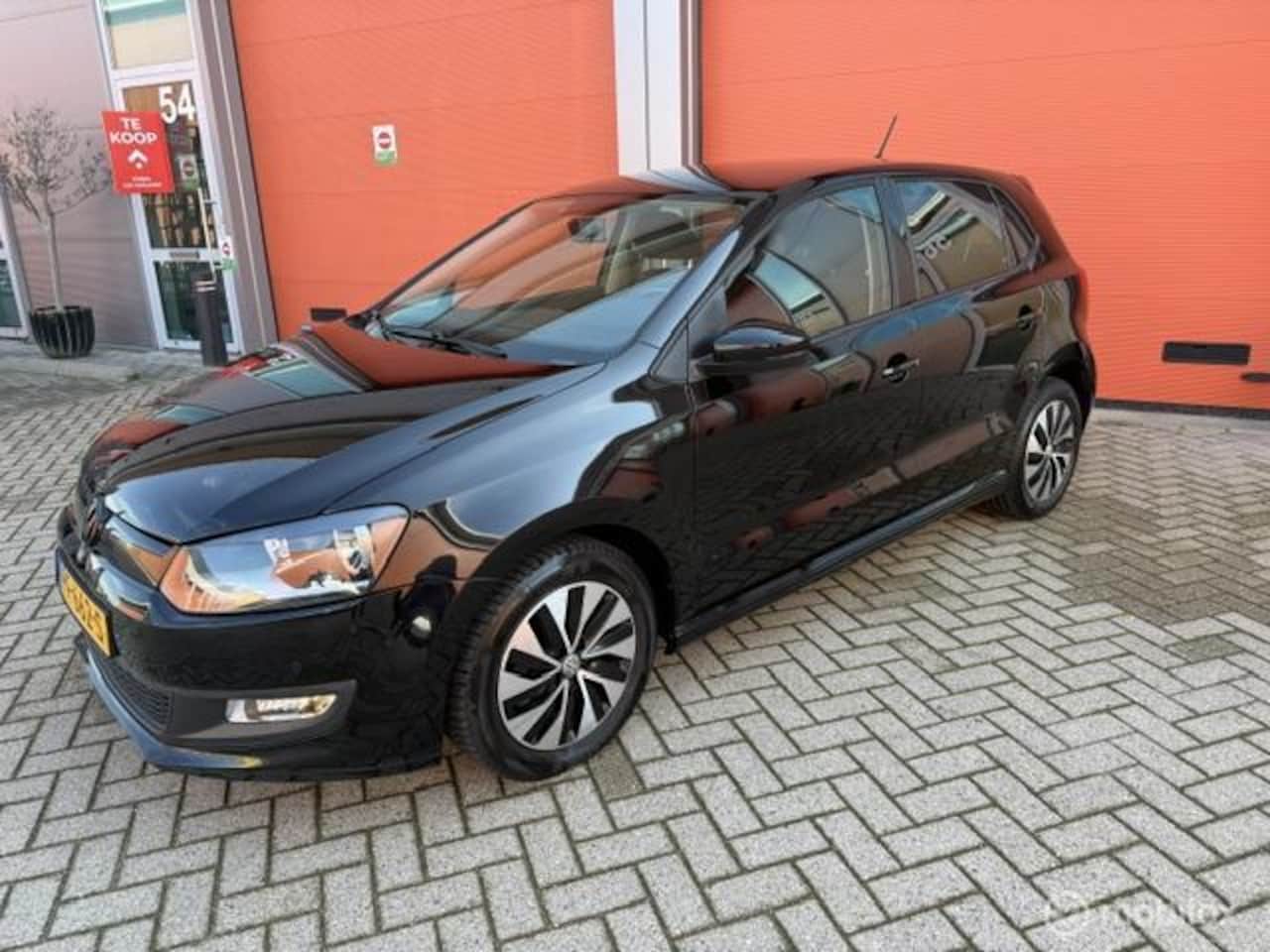 Volkswagen Polo - 1.0 BlueMotion 5 DRS- KM NAP-AIRCO- APK 2027 - AutoWereld.nl