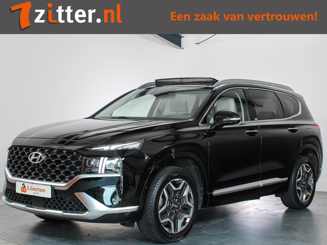 Hyundai Santa Fe - 1.6 T-GDI PHEV Premium Plus Sky 7-Persoons Panoramadak, Volleder, SOH 99,8%, Vol optie! - AutoWereld.nl