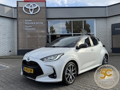 Toyota Yaris - 1.5 Hybrid EXECUTIVE BI-TONE TREKHAAK 17'' LM-VELGEN STOELVERW KEYLESS LED APPLE/ANDROID A