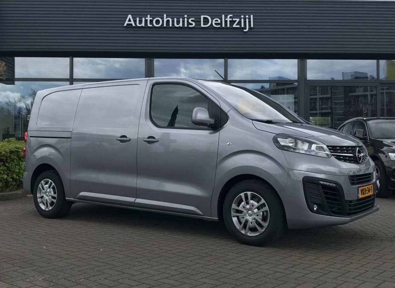 Opel Vivaro - GB 2.0 Diesel 150pk L2H1 S/S Innovation - AutoWereld.nl