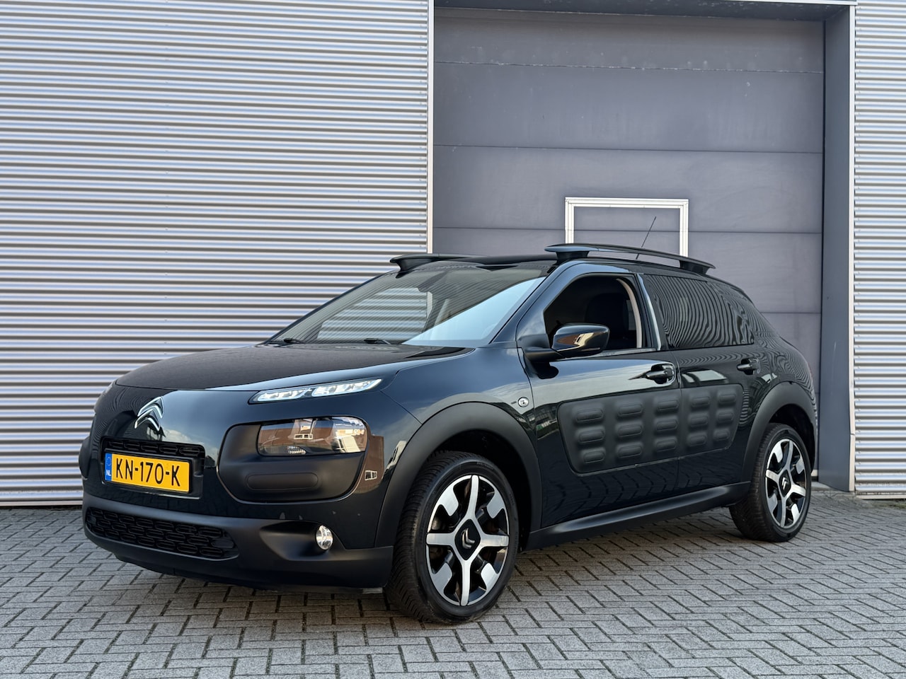 Citroën C4 Cactus - 1.2 PureTech Shine I Clima I Cruise I Camera I Navi - AutoWereld.nl