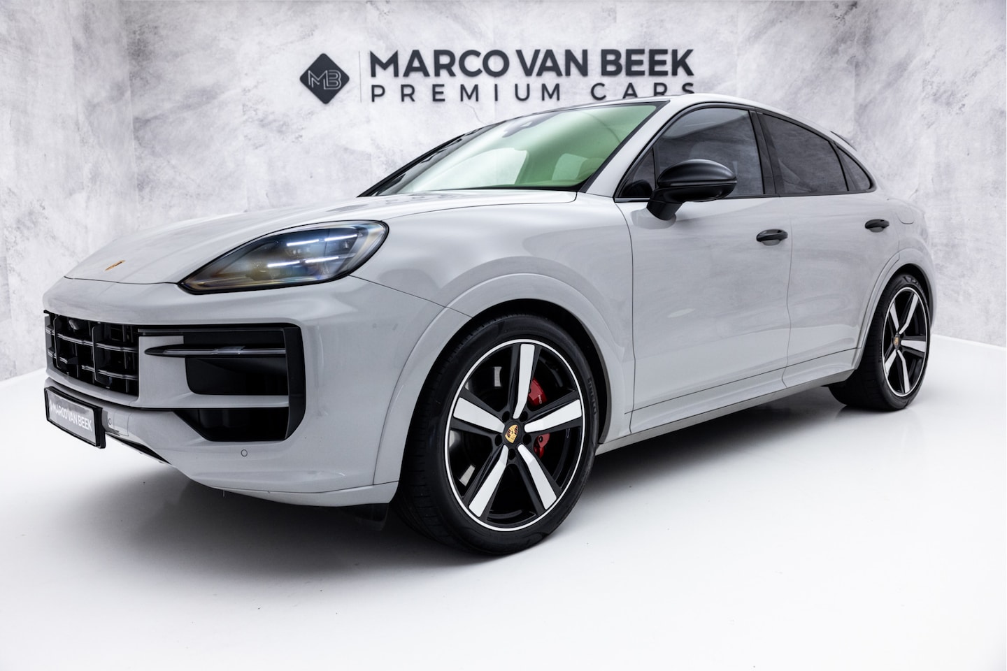 Porsche Cayenne Coupé - 3.0 S E-Hybrid | Pano | 22" | SportDesign| Head-Up | 360 - AutoWereld.nl