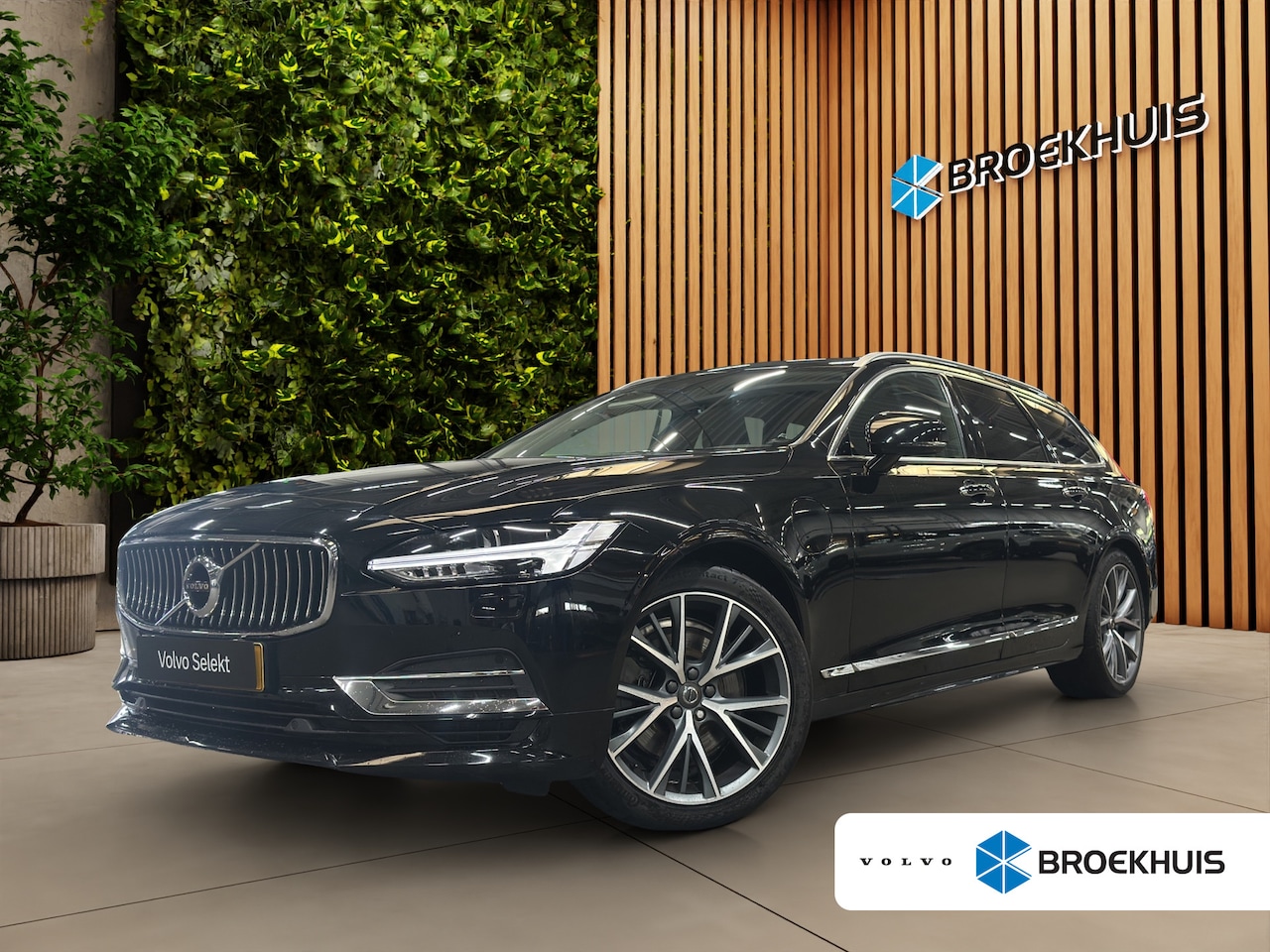 Volvo V90 - 2.0 T8 AWD Inscription |Panoramadak| Stoel/stuurverwarming| Pilot | - AutoWereld.nl