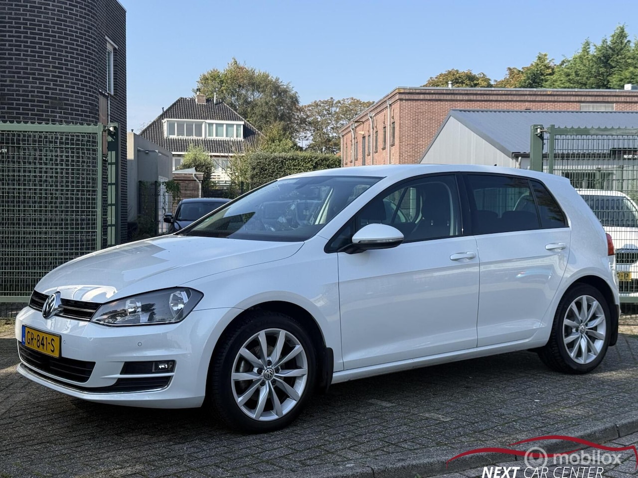 Volkswagen Golf - 1.4 TSI ACT Highline Carplay / Camera - AutoWereld.nl