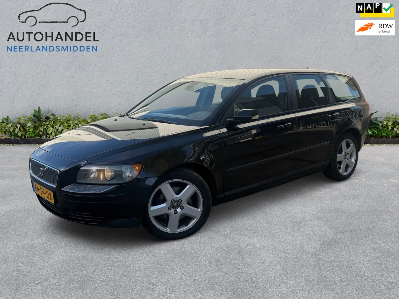 Volvo V50 - 2.4 Elan AIRCO Trekhaak Cruisecontrol - AutoWereld.nl