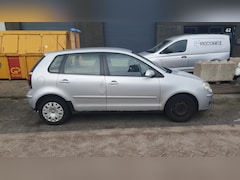 Volkswagen Polo - 1.4-16V Optive