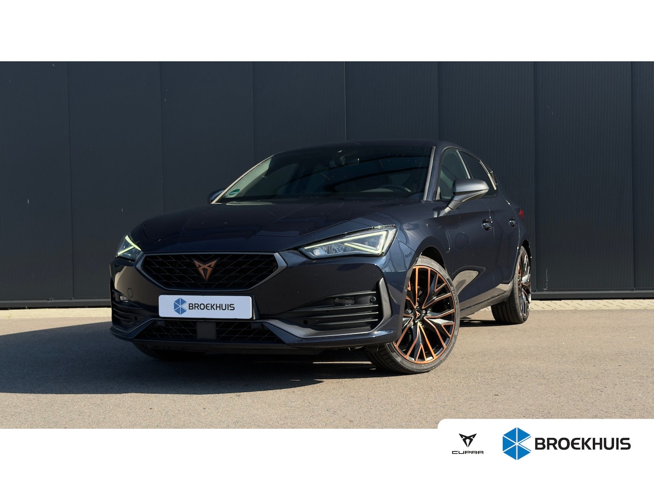 CUPRA Leon - 1.4 TSI e-Hybrid 245pk VZ Performance | SOH 92,53% | Bestuurdersstoel Elektrisch | Camera - AutoWereld.nl