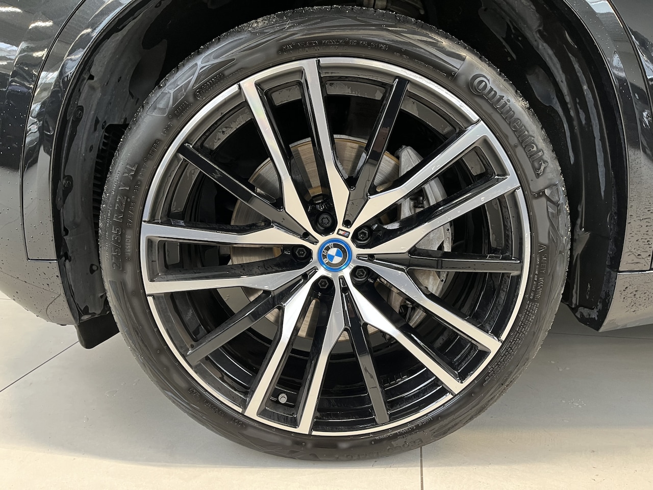 BMW X5 - xDrive50e | Driv. + Park Ass. Professional | 22"inch | Panorama | Massage Stoelen | Indivi - AutoWereld.nl