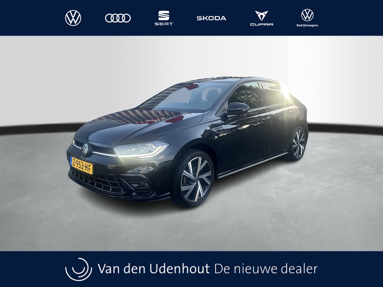Volkswagen Polo - 1.0 TSI R-Line Business Navigatie / Camera / Stoelverwarming - AutoWereld.nl