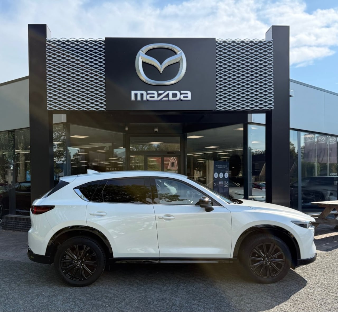 Mazda CX-5 - E-SKYACTIV-G 2.0 165  6AT M HYBRID HOMURA / Leer Pakket - AutoWereld.nl