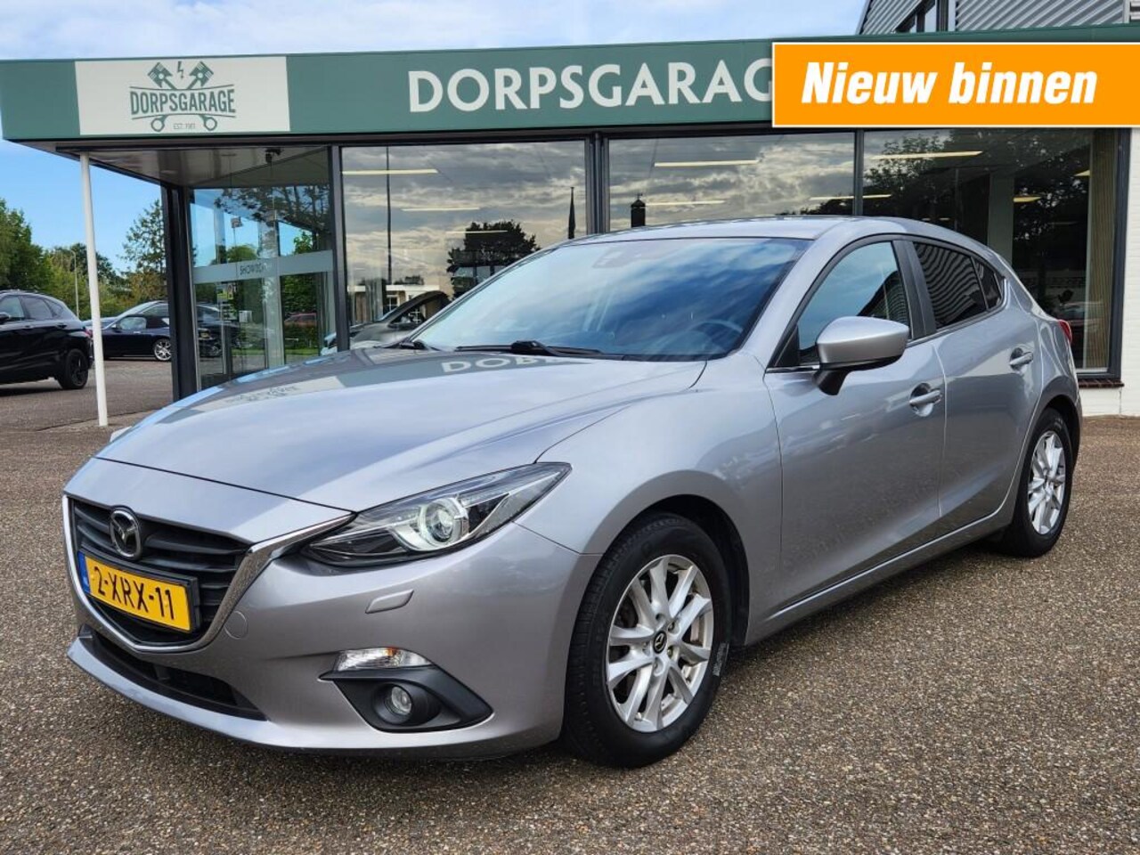 Mazda 3 - 2.0 TS 2.0 TS+, Automaat, Clima, Trekhaak, Navi, Cruise, Dealeronderhouden, NL auto - AutoWereld.nl