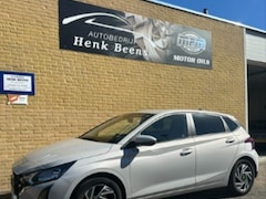 Hyundai i20 - 1.0T-GDi 48v hybride, Airco, Navi, camera, Apple-carplay, parkeersensoren