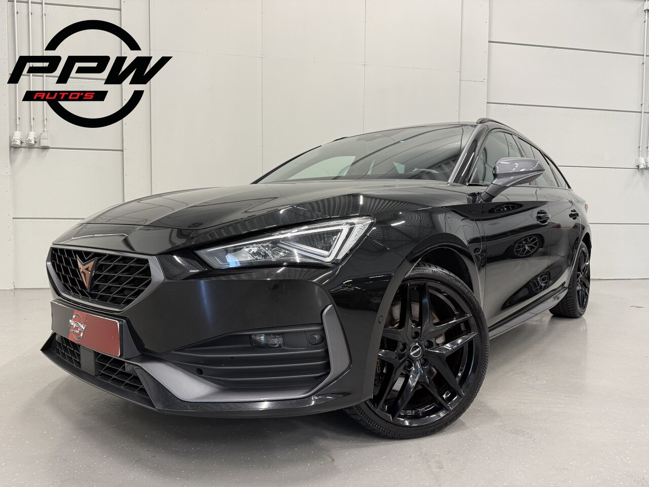 CUPRA Leon Sportstourer - 1.4 e-Hybrid VZ 245PK BLACK EDIT. LED/19"BLACK/ACC/CARPLAY/DRIVE ADAPTIVE-ONDERSTEL/KEYLES - AutoWereld.nl