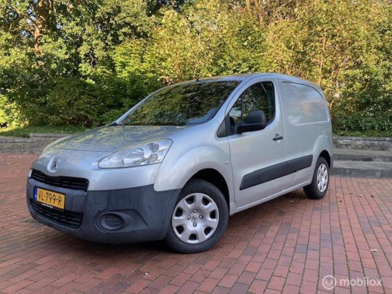 Peugeot Partner - bestel 1.6 HDI L1 TREKHAAK /NIEUWE APK/AIRCO - AutoWereld.nl