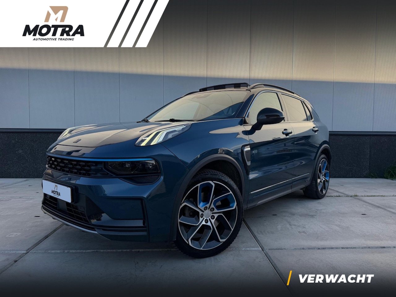 Lynk & Co 01 - 1.5 PHEV | SOH 93% | Trekhaak | Infinity | Panorama | Camera - AutoWereld.nl