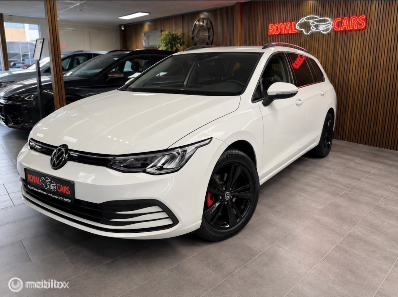 Volkswagen Golf Variant - 1.0 eTSI|Ambiance verlichting|Carplay - AutoWereld.nl