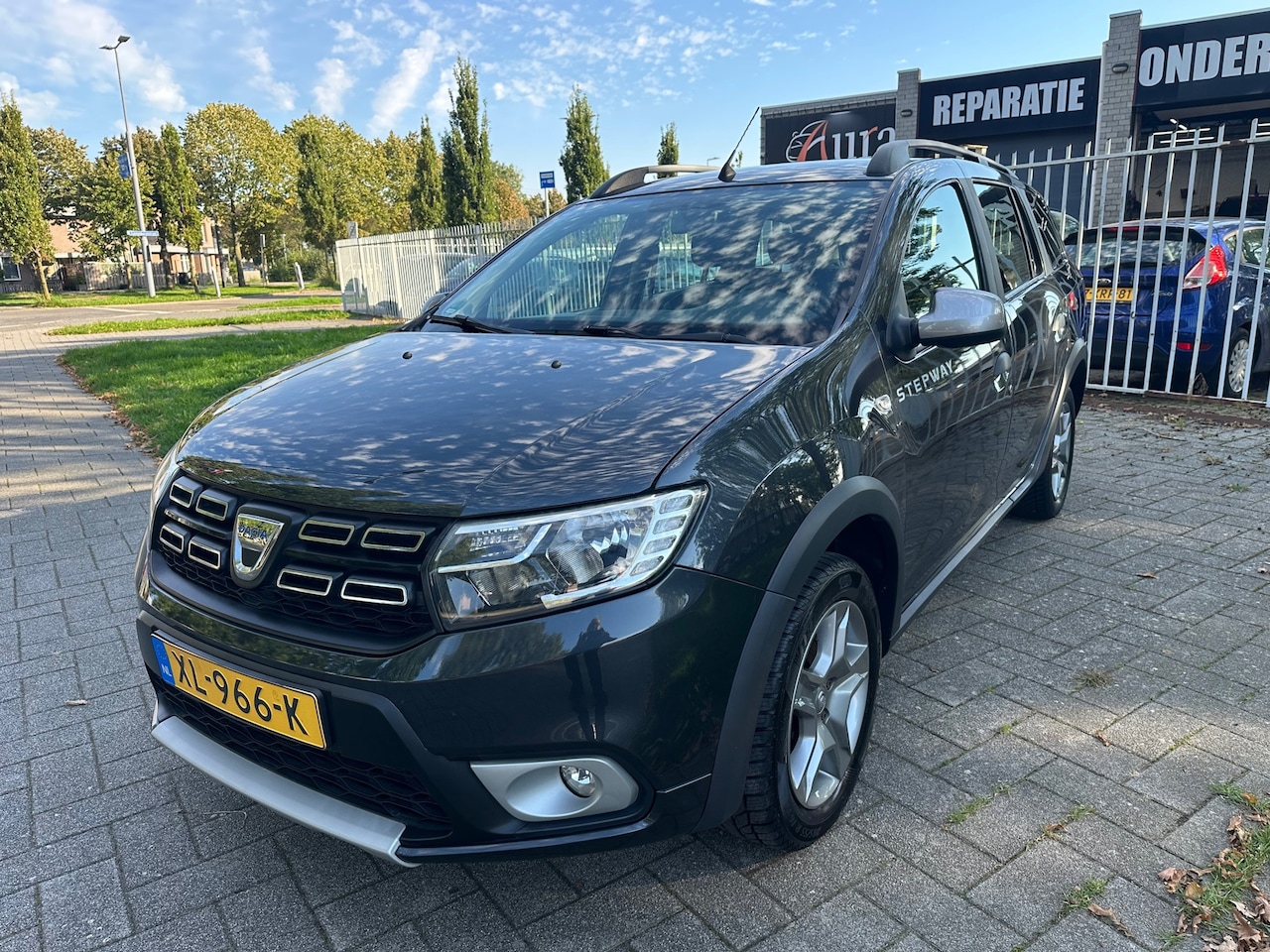 Dacia Logan MCV - 0.9 TCe Stepway airco trekhaak cruise control - AutoWereld.nl