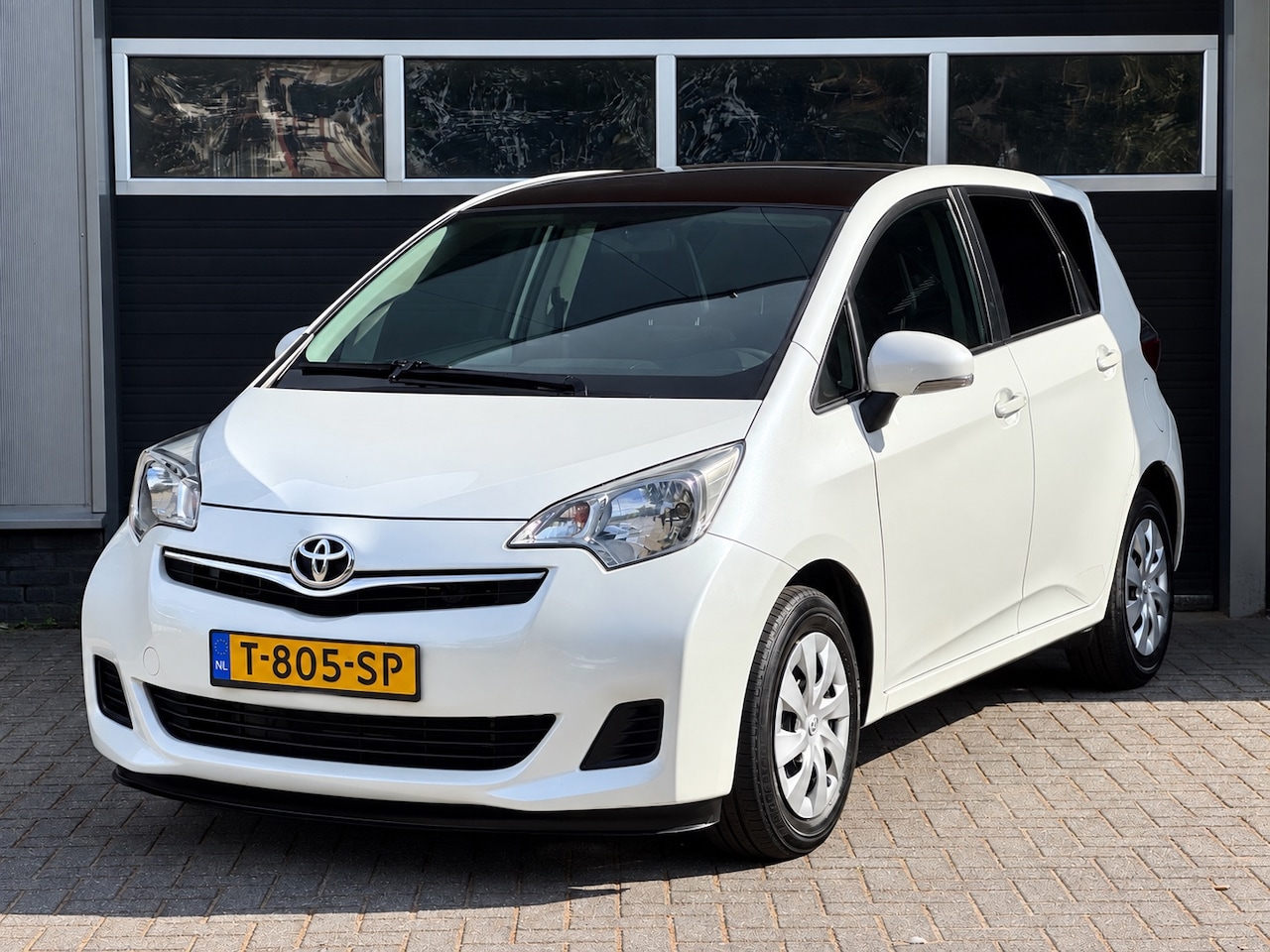 Toyota Verso S - 1.3 VVT-i Dynamic PANORAMADAK DEALER ONDERHOUD - AutoWereld.nl