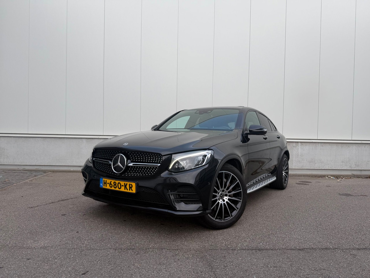 Mercedes-Benz GLC-klasse Coupé - 250 4MATIC Sport Edition Premium Plus - AUTOMAAT / Schuif-kanteldak / Navi / 20" / Carplay - AutoWereld.nl