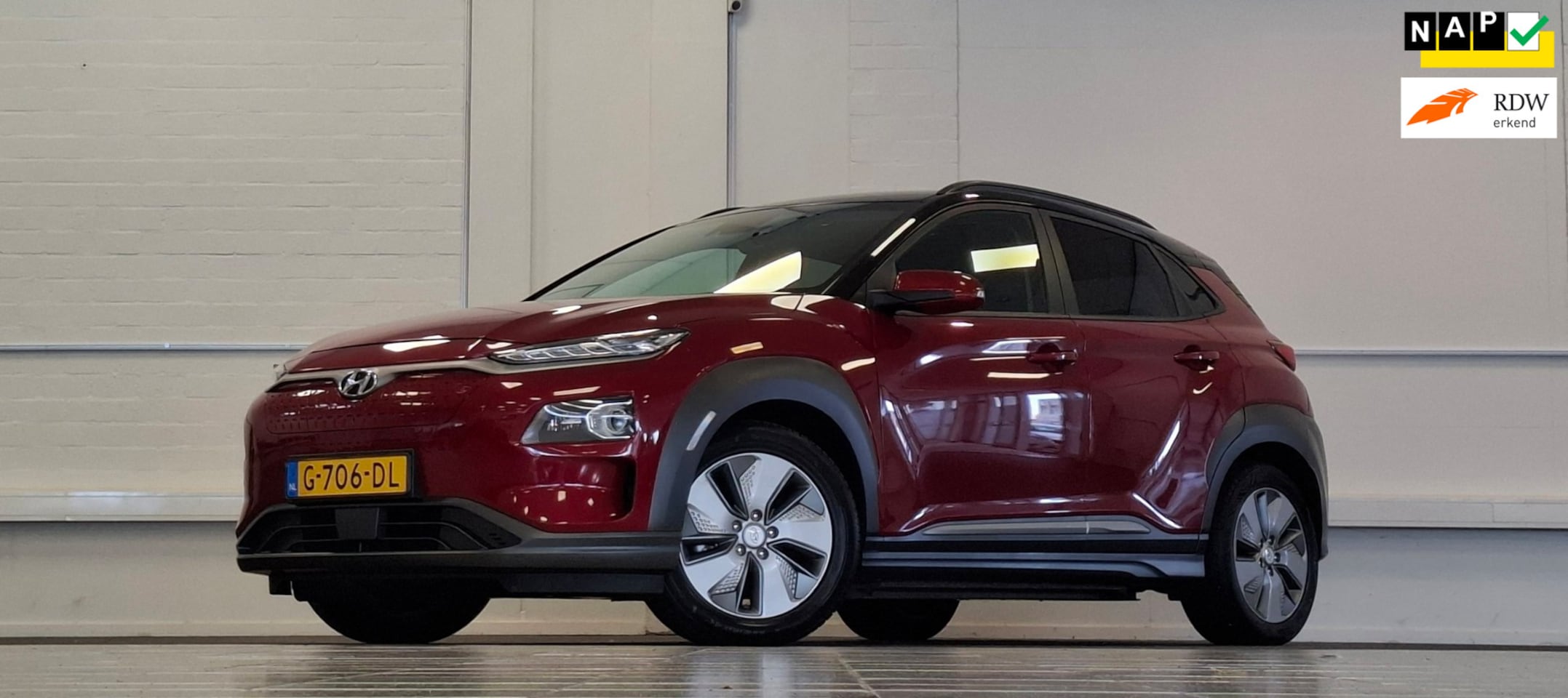 Hyundai Kona Electric - EV Premium 64 kWh Trekhaak 2e Eigenaar SOH 95% - AutoWereld.nl