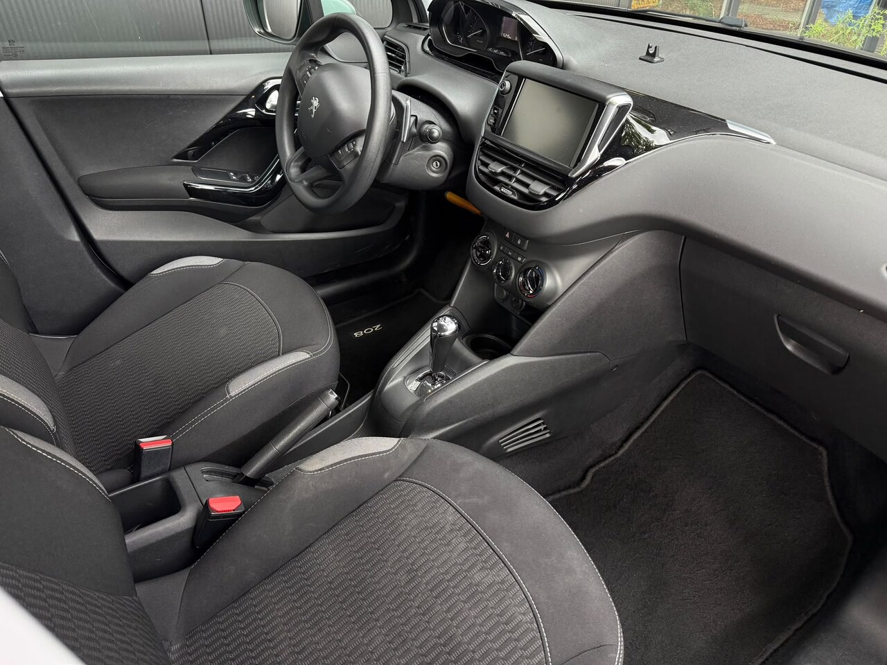Peugeot 208 - 1.2 PureTech Allure VTI