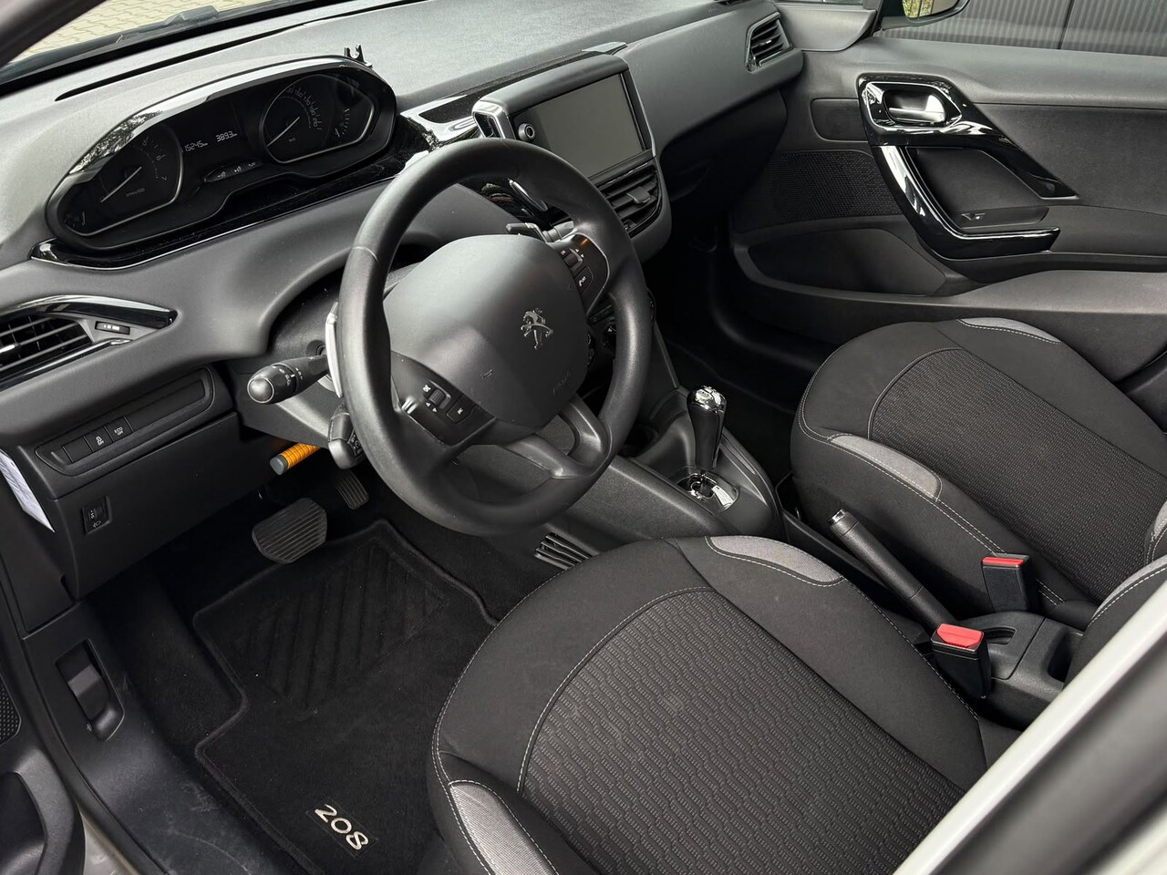 Peugeot 208 - 1.2 PureTech Allure VTI