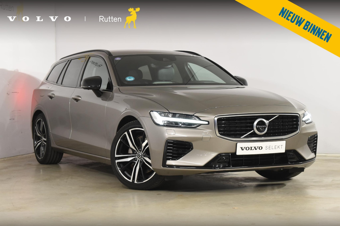 Volvo V60 - T8 Twin Engine 390PK AWD R-Design - AutoWereld.nl