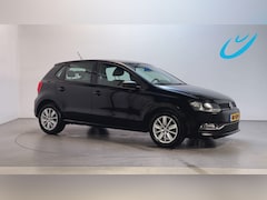 Volkswagen Polo - 1.2 TSI Comfortline Business R Navigatie Parkeersensoren Beats Stuurbediening