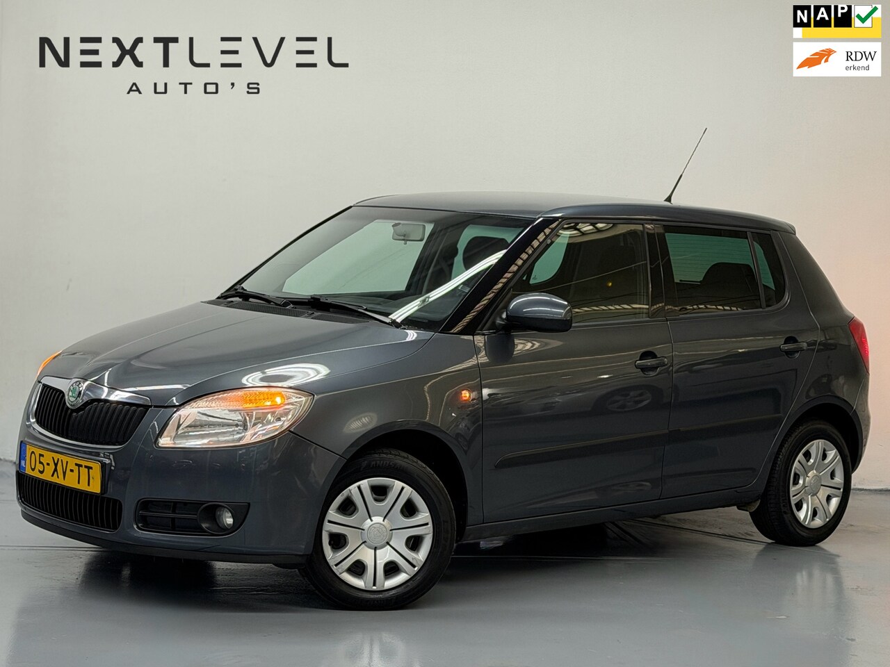 Skoda Fabia - 1.4-16V Ambiente D.Riem Nw Olie Nw Airco Cruise APK - AutoWereld.nl