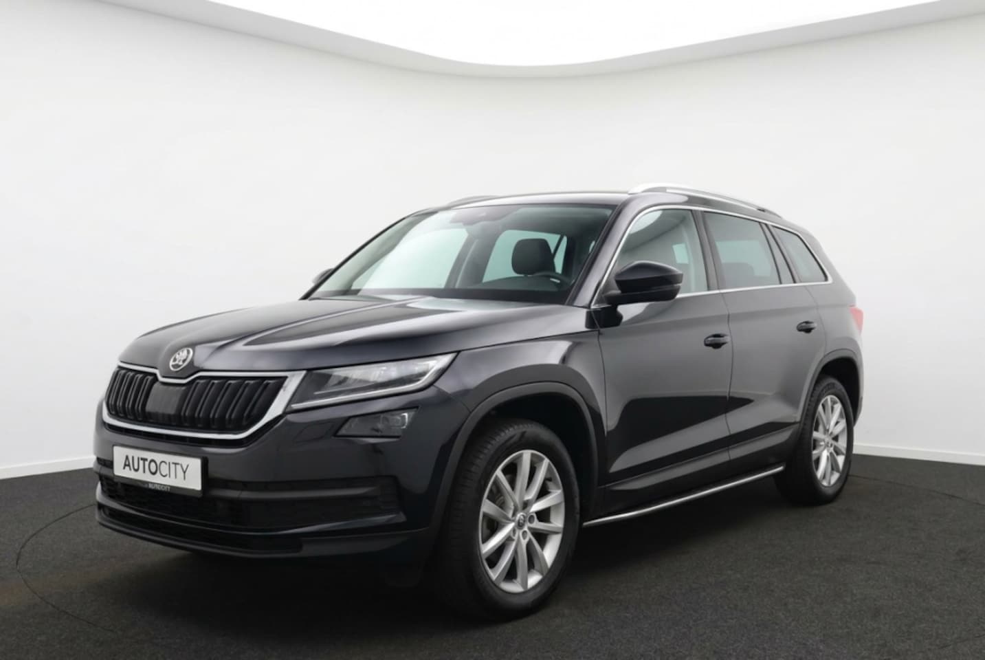 Skoda Kodiaq - 1.5 TSI Business Edition l Camera l Trekhaak l Pano - AutoWereld.nl