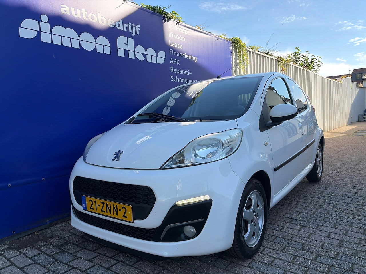 Peugeot 107 - 1.0 Active*Automaat*Airco* - AutoWereld.nl