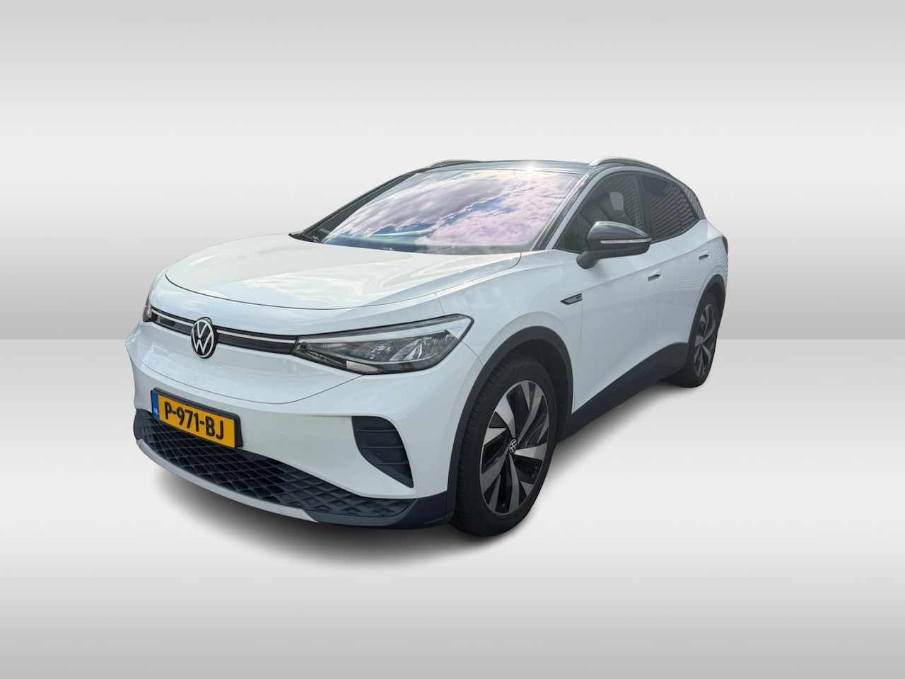 Volkswagen ID.4 - First 77 kWh / Trekhaak / Camera / Apple CarPlay / DAB / 20'' / LED / Alcantara / Stoelver - AutoWereld.nl