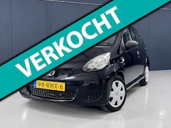 Toyota Aygo - 1.0 | 2011 | 5-deurs | NAP | Airco |