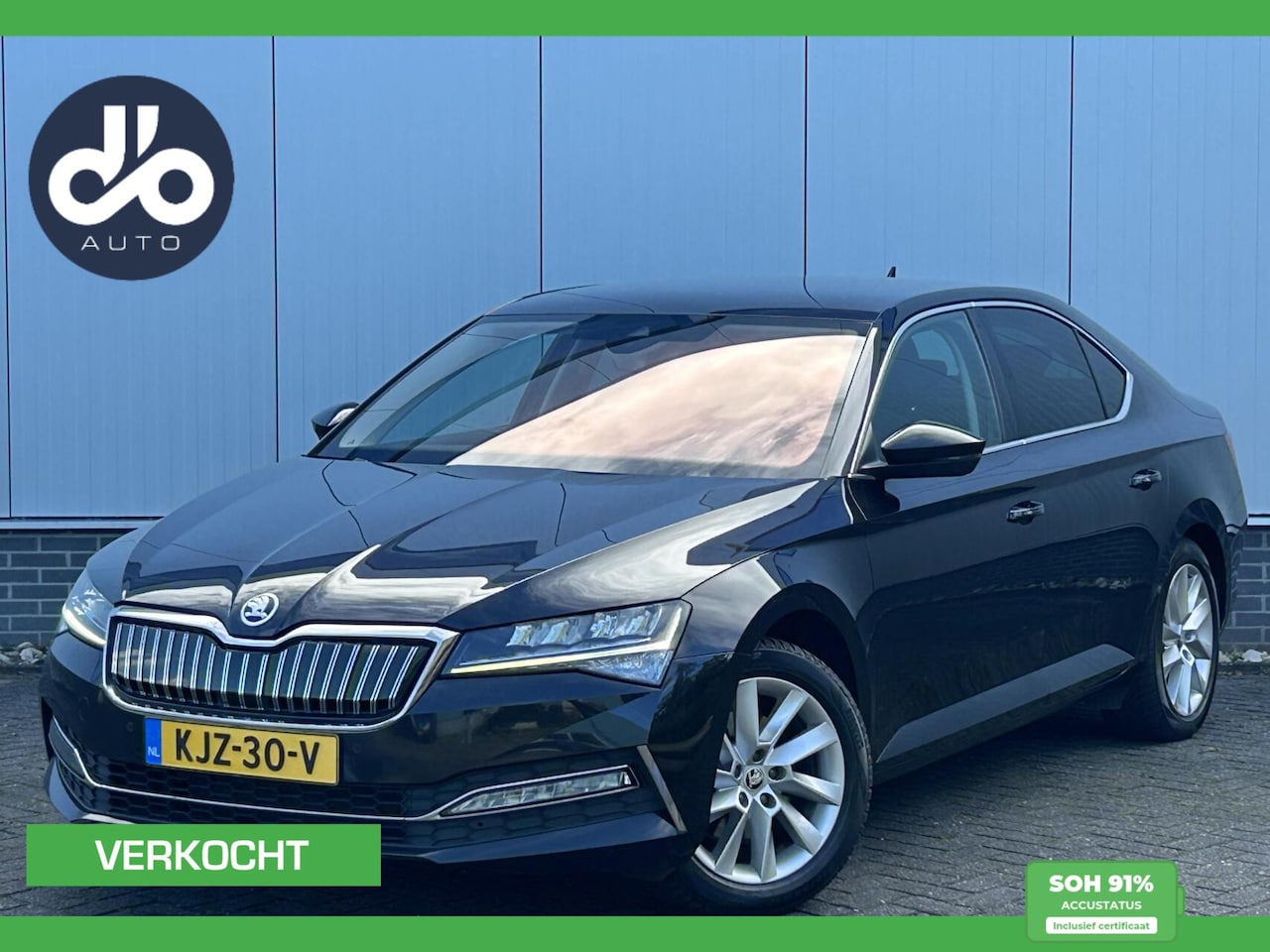 Skoda Superb - 1.4 TSI iV Business Edition Plus SOH 91% I DIGI DISPLAY I STOELEN ELEC + MEMORY I CAMERA + - AutoWereld.nl