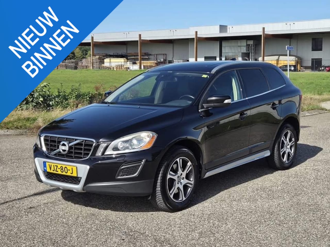 Volvo XC60 - 2.4 D5 AWD Summum Grijs kenteken - AutoWereld.nl