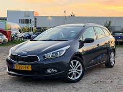 Kia Cee'd Sportswagon - 1.6 GDI ComfortLine/ TREKHAAK