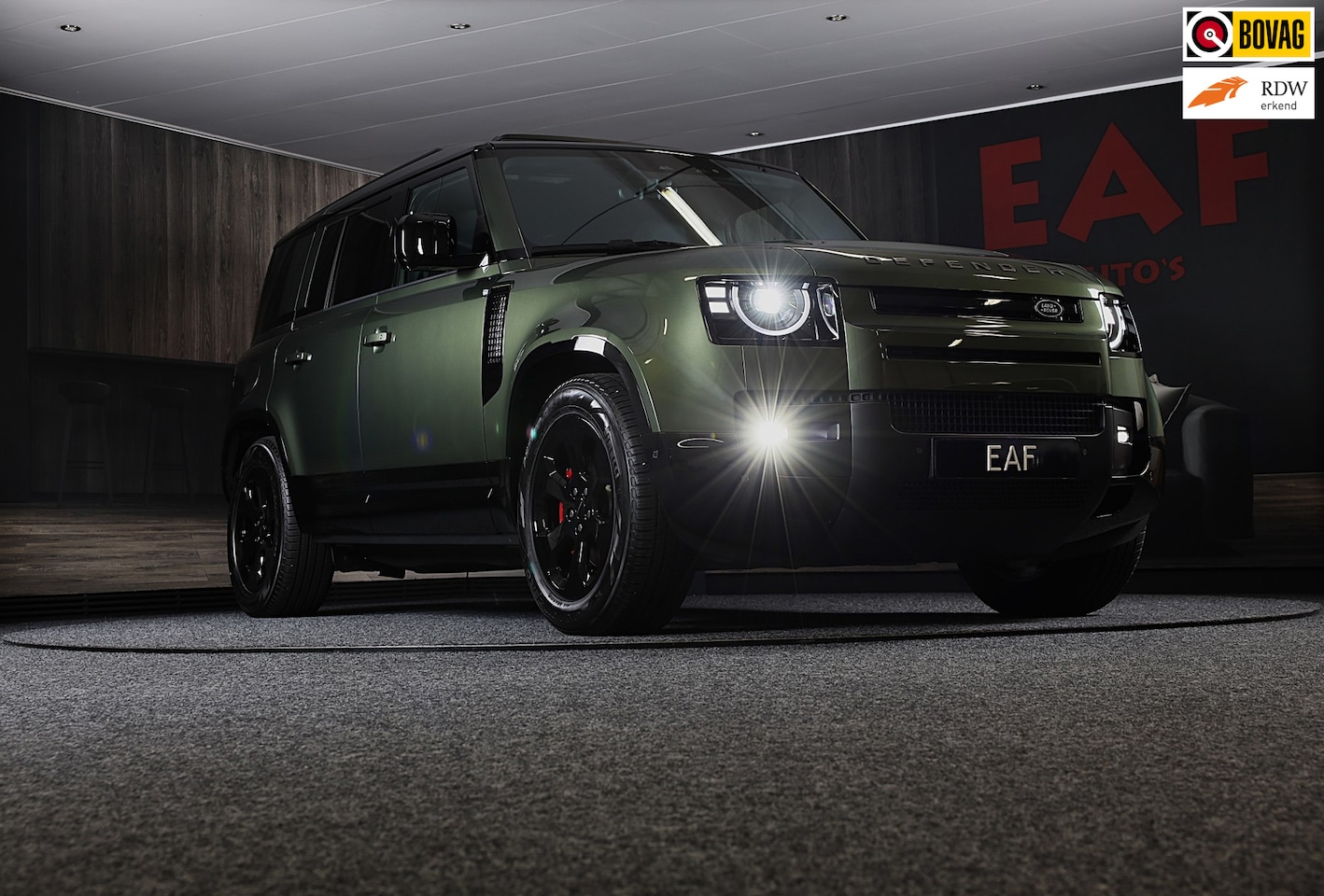 Land Rover Defender 110 - 2.0 P300e 110 X-Dynamic SE FACELIFT / Memory / Leder / Meridian / Acc / 360 Camera / Open - AutoWereld.nl