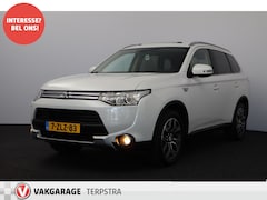 Mitsubishi Outlander - 2.0 PHEV Instyle X-Line/ Schuif-Kanteldak/ Automaat/ Elek.Klep/ Trekhaak/ Flippers/ Stoelv