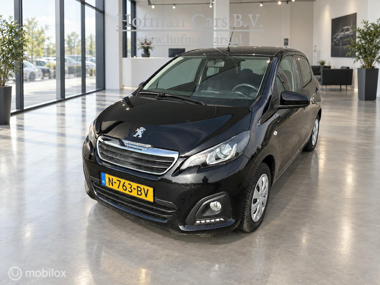 Peugeot 108 - 1.0 e-VTi Active | 5-deurs | 09/2021| Zwart | Airco - AutoWereld.nl